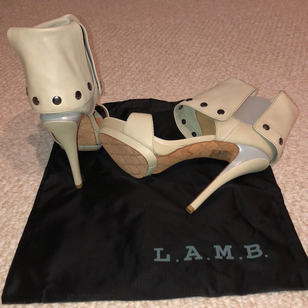 L.A.M.B. “Quinlan” Leather Sandal - Picture 5 of 5